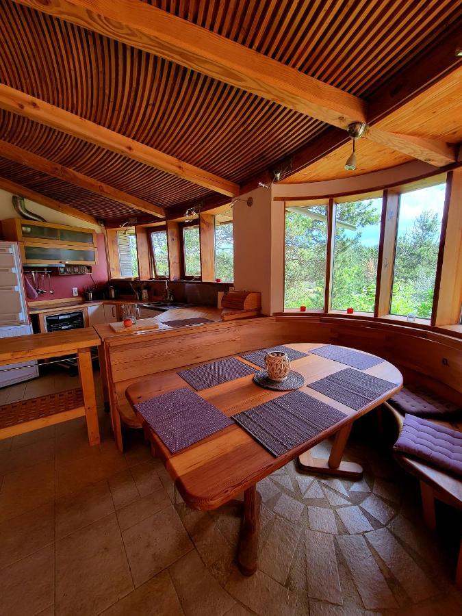 Holiday home Maison Ronde Atypique La Vacquerie-et-Saint-Martin-de-Castries