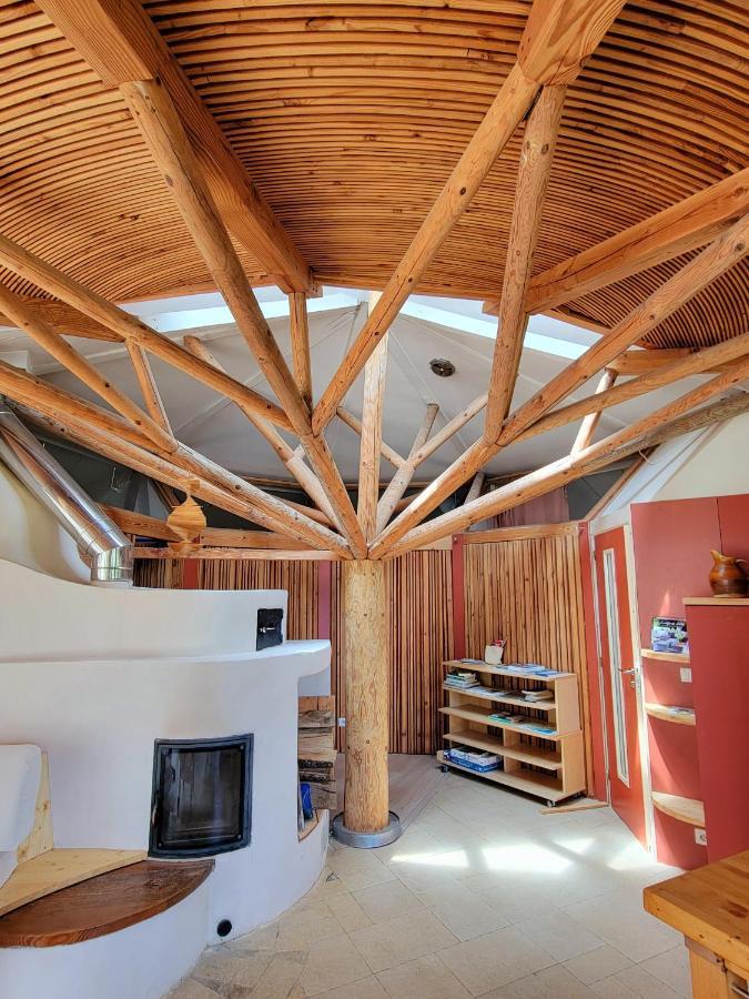 Maison Ronde Atypique Holiday home La Vacquerie-et-Saint-Martin-de-Castries